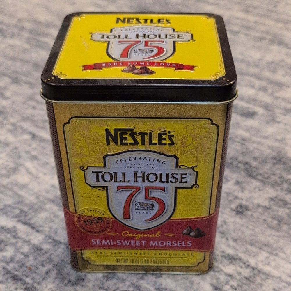 NEST Fragrances Toll House 75th Anniversary Tin - Yellow and Black